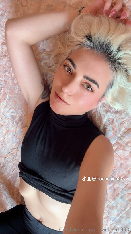 Bocachica1990 セクシーなポルノスター 写真