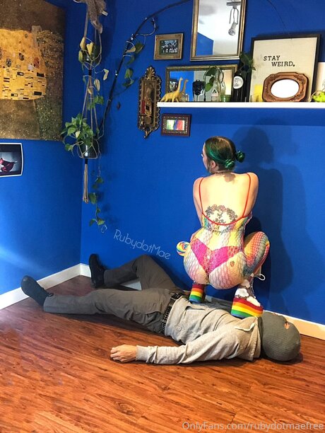 Rubydotmaefree ポルノスター ホット 写真