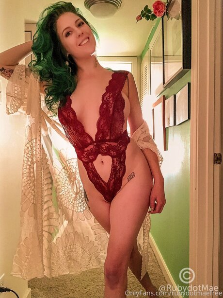 Rubydotmaefree ヌードのポルノスター 画像