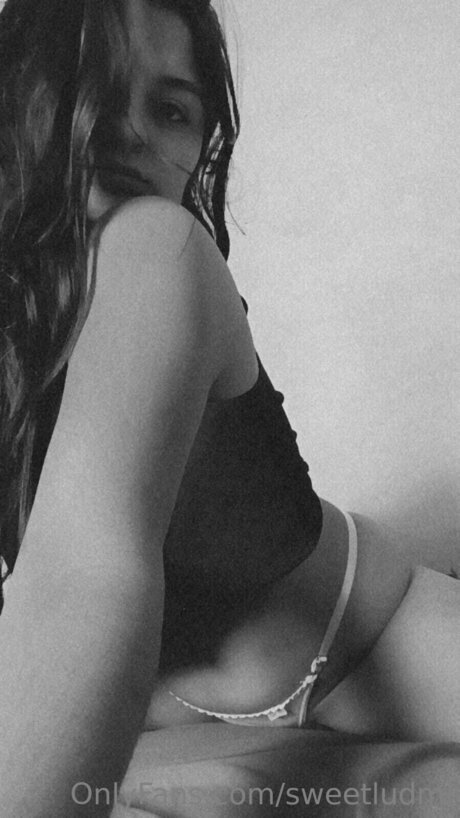 熟女オナニーオンリーファンズ ポルノ 写真