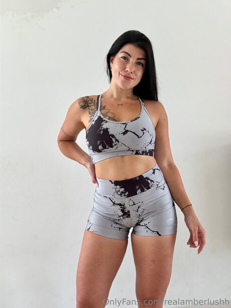 Realamberlushh 独占モデル 写真