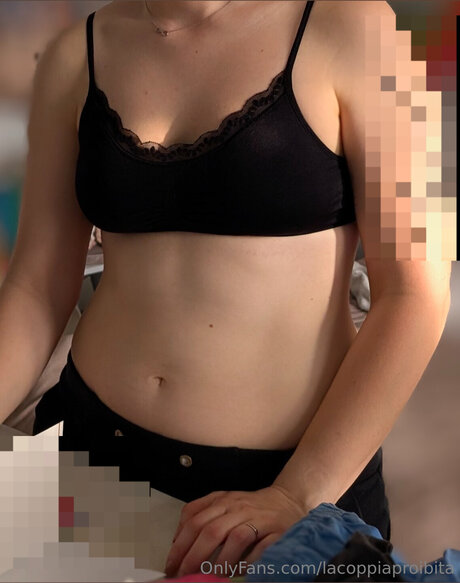 Lacoppiaproibita 無料スター アーカイブ