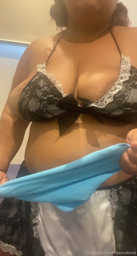 濡れたオマンコオンリーファンズ セクシーxxx 写真