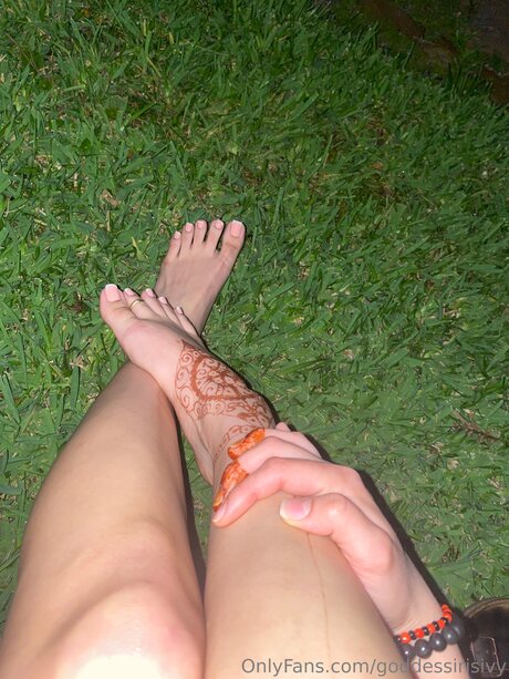 ヨガパンツ オンリーファンズ ポルノ アーカイブ