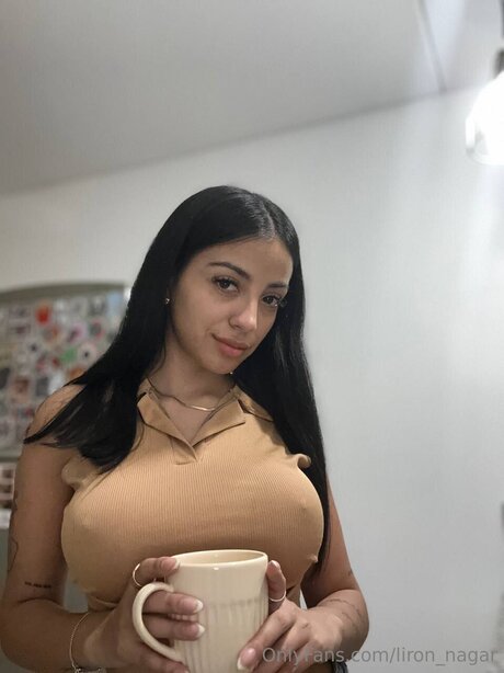 アジアンシスターオンリーファンズ 美しいxxx 写真