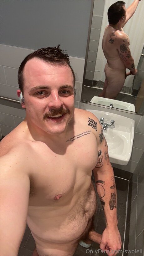 Swoleli ポルノモデル 写真