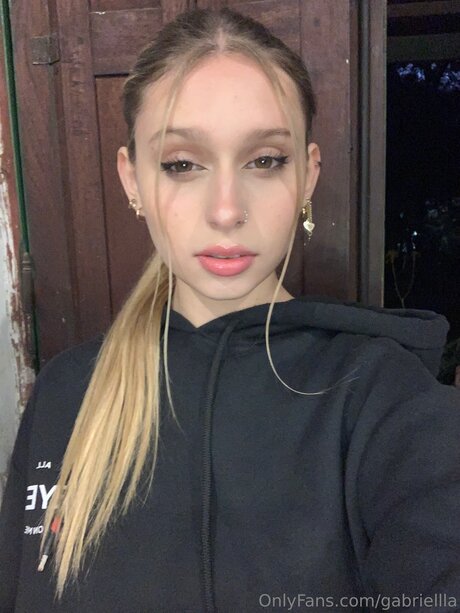 Gabriellla ポルノスター xxx 写真