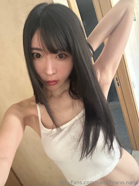 Nana7nano Nano エロティックモデル 写真
