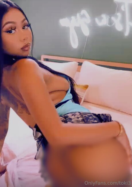 Toki3 美しいポルノスター 写真