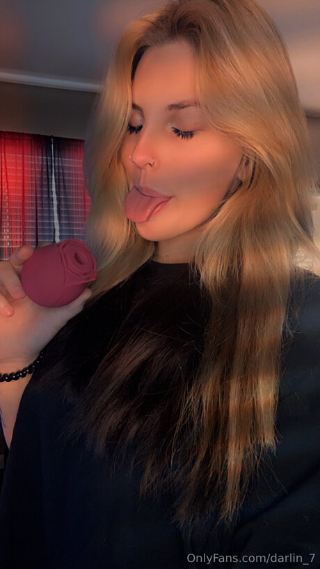 Darlin 7 無料のスター 写真