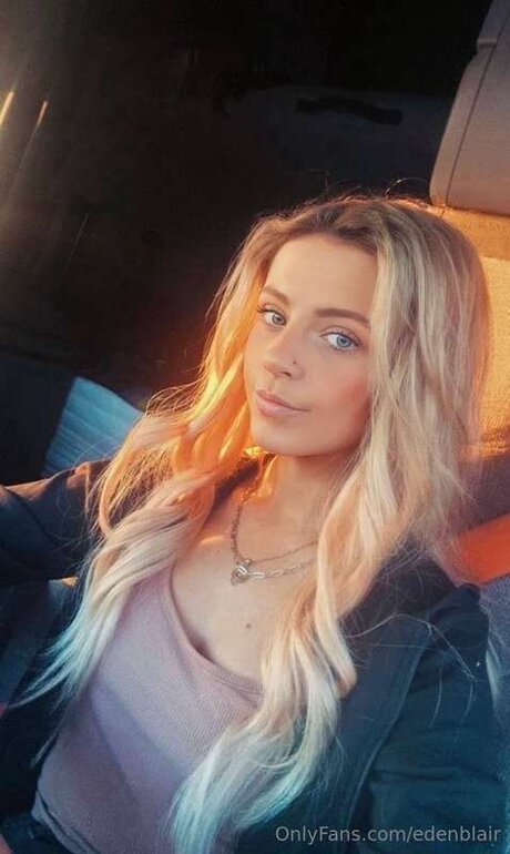 ストリッパーオンリーファンズ ホットセックス 写真