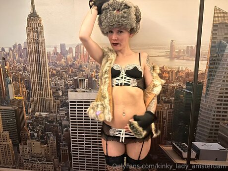 Kinky Lady Amsterdam アート女優 写真