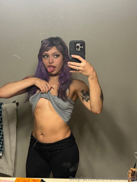 Violetmeowz ポルノスター セクシー 写真