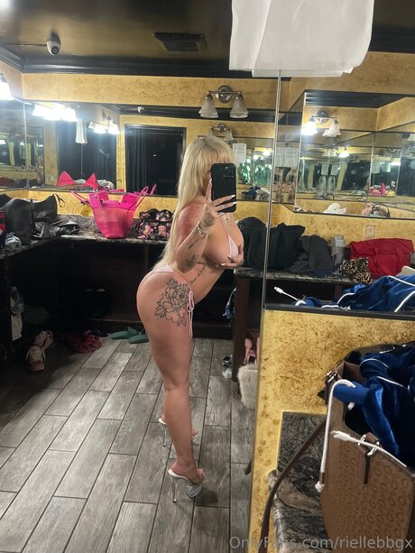 Riellebbgx ヌード女優 画像