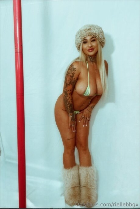 Riellebbgx アダルトスター 画像