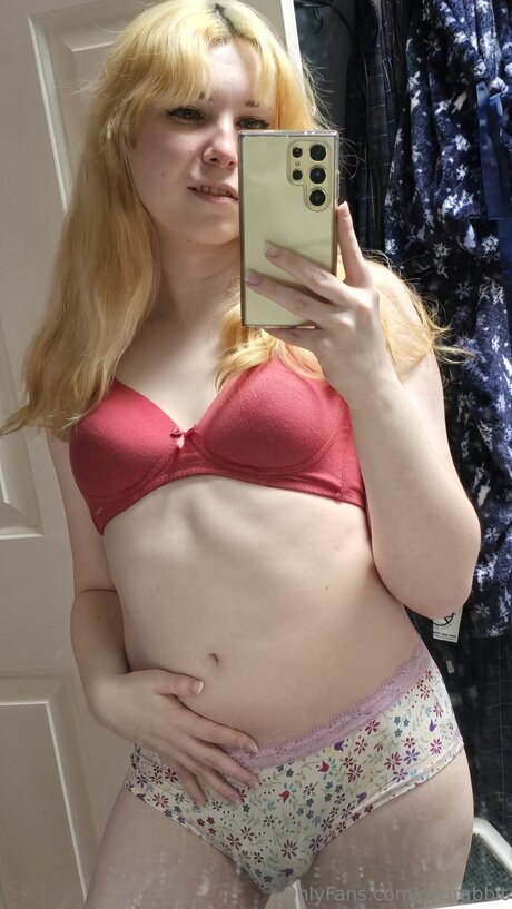 膣オンリーファン セクシー裸 写真