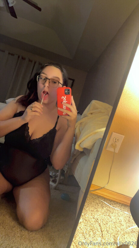 BBW 教師 オンリーファンズ 可愛い 写真