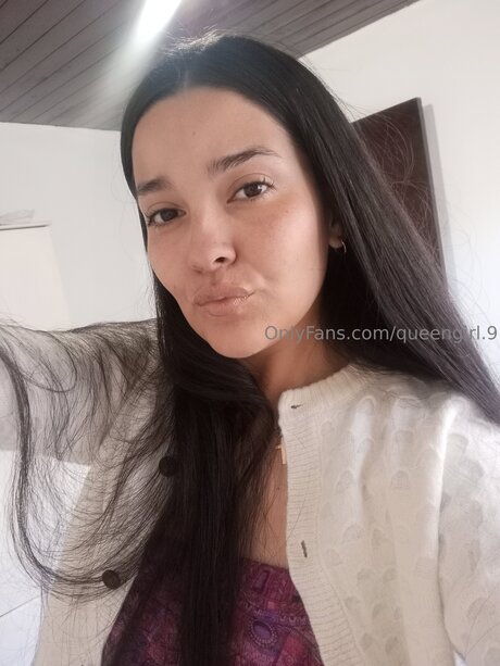 巨乳ストリップオンリーファンズ セクシーヌード 画像