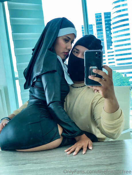 Thefoxnpcfree ポルノスター セックス 写真