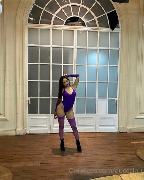Venusinab トップポルノスター 写真