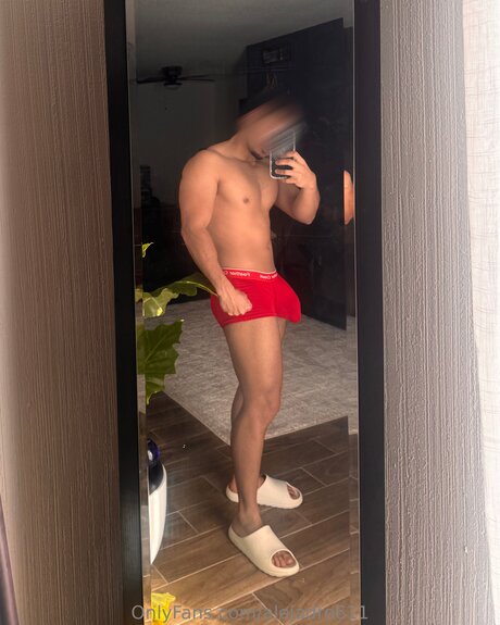 Alejadro611 セックスモデル 写真