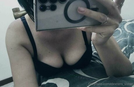 Lizzy Adams エロティックなモデル 画像