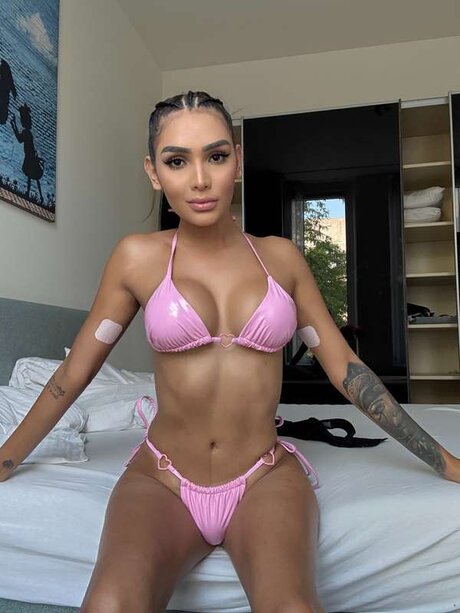 Miaflamee 完璧なモデル 写真