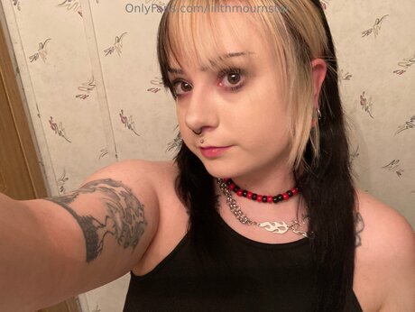 成熟した異人種間オンリーファンズ セックス ギャラリー