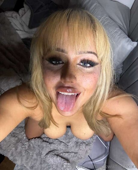 セックスガールズオンリーファンズ アートヌード 画像