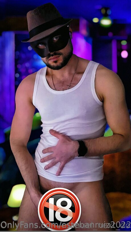 Estebanruiz2022 無料モデル ギャラリー