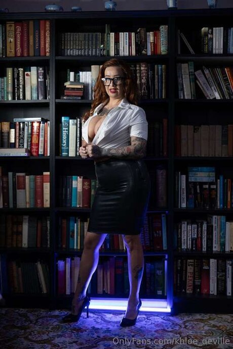 Khloe Deville モデル 画像