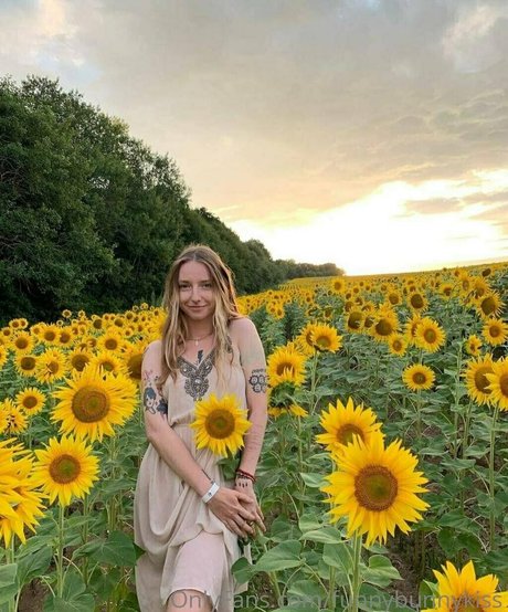 不和 xxx オンリーファン セクシー裸 写真