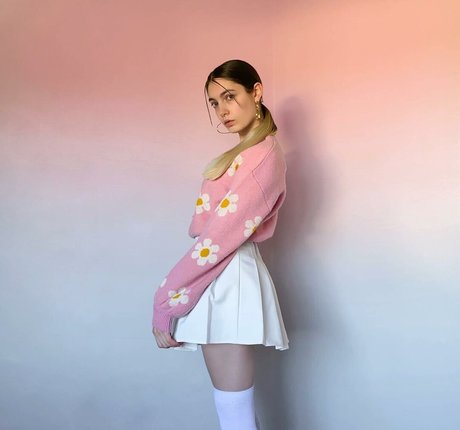 daisyfayebee トップモデル 写真