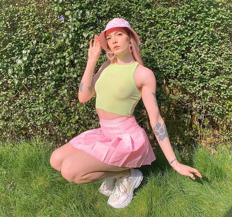 daisyfayebee ポルノスター 画像