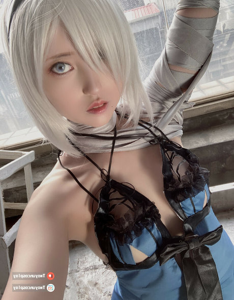 Twoyun スター ヌード 写真