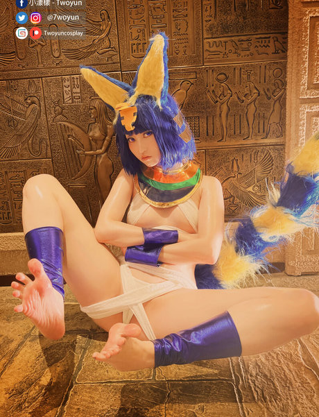 Twoyun セックスモデル 写真