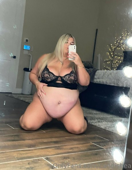 candishea アダルトモデル 画像