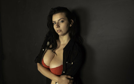 Tori Nikitin xxxモデル 写真