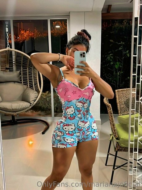 marianajoficial 最高のスター 写真