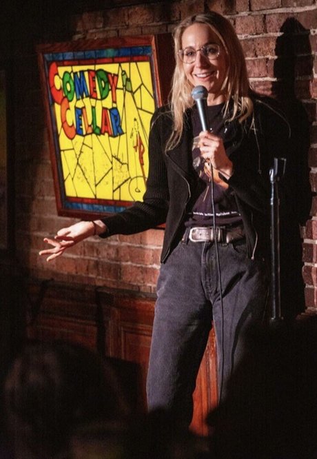 Nikki Glaser ポルノスター ヌード 画像