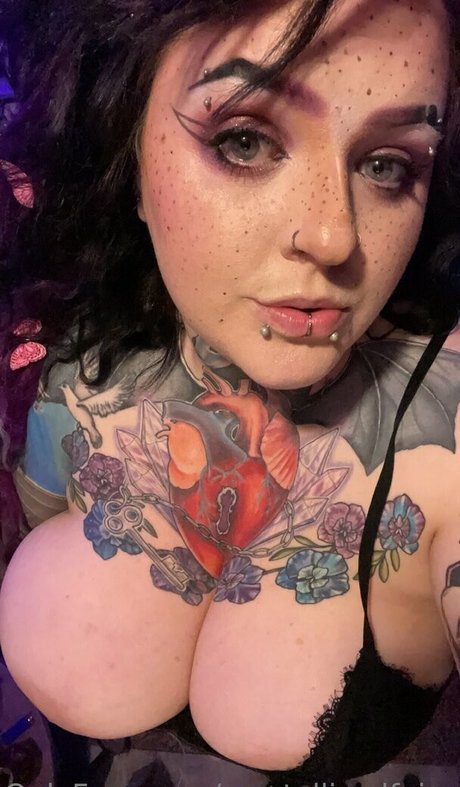 crystallizedfairy モデル 画像