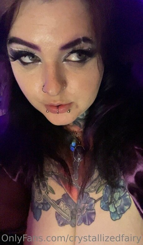 crystallizedfairy ホット女優 画像
