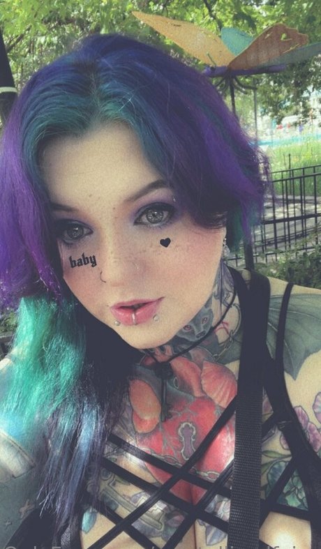 crystallizedfairy ポルノスター 写真