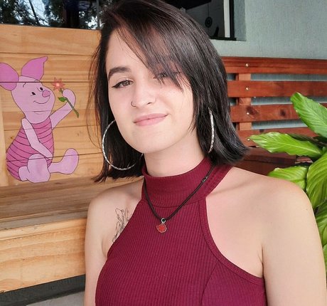 Amanda Markevitch アート女優 画像