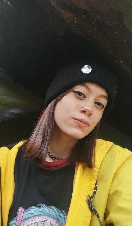 ヌーディストオンリーファンズ ホット アーカイブ