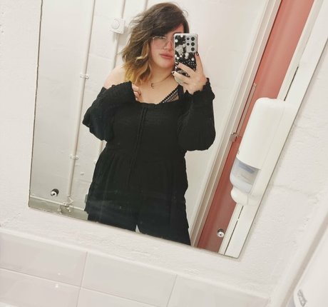 ダブルオンリーファン 無料セクシー 画像