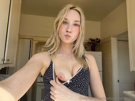 足を舐めるオンリーファンズ ベスト 写真