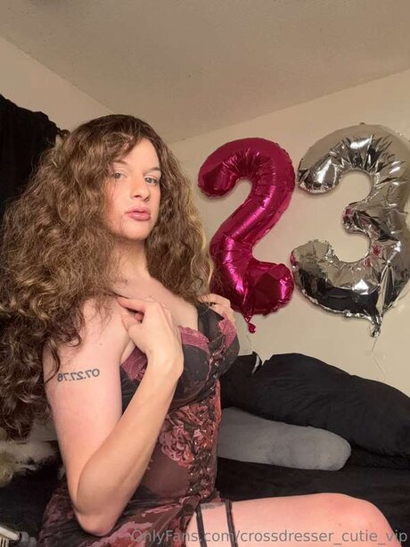 Crossdresser Cutie Vip エロティックモデル 写真
