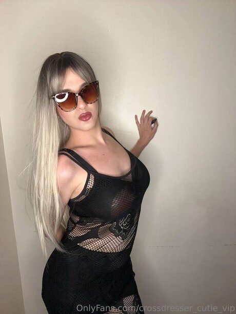 Crossdresser Cutie Vip 美しい女優 写真