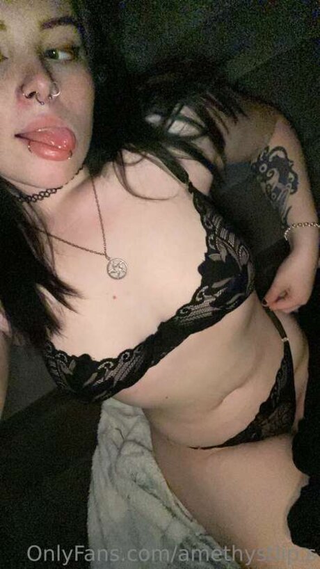 Amethystlip S ポルノ女優 画像